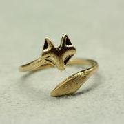 Fox Tail Adjustable Ring in matte gold